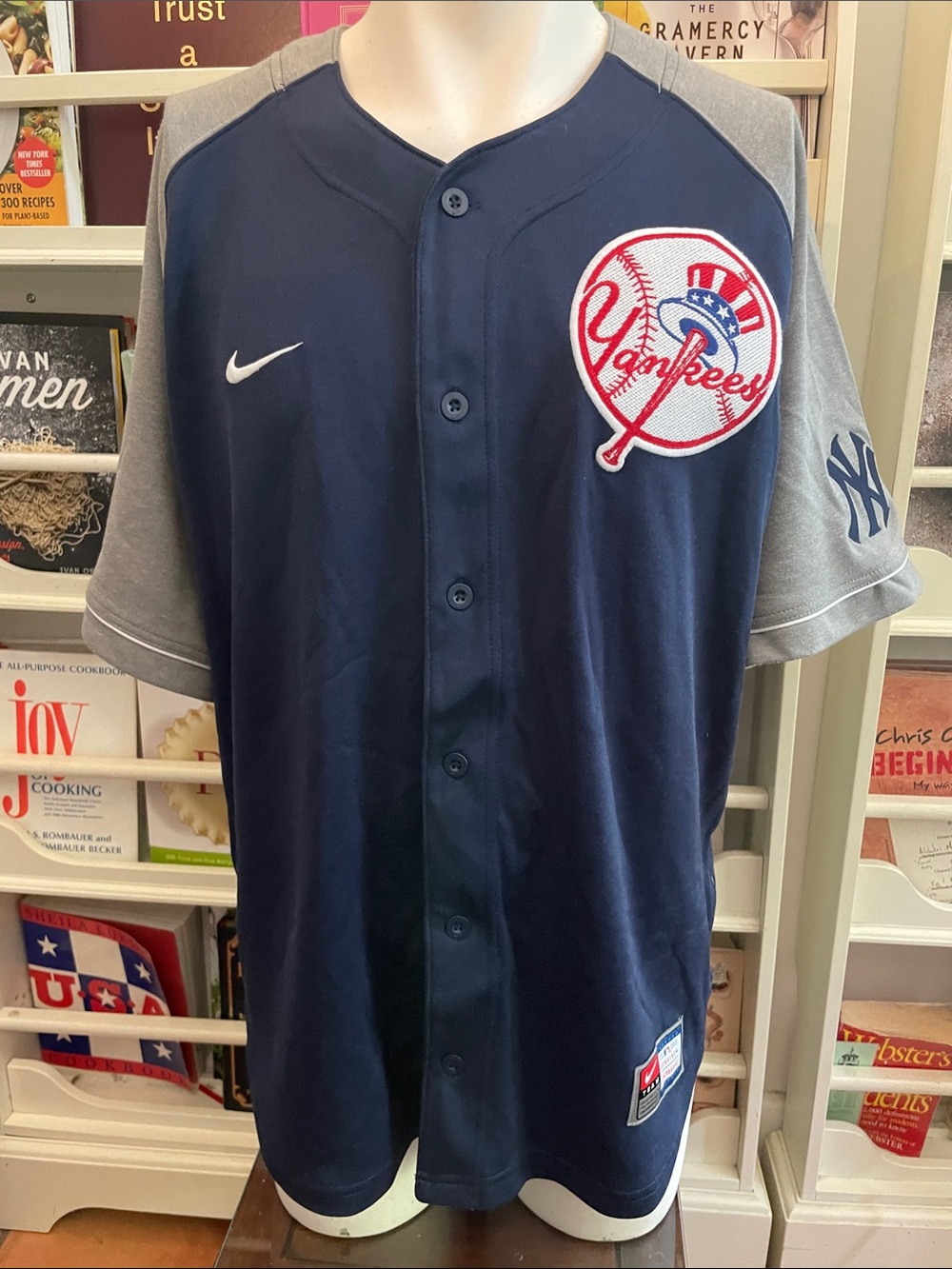 Nike Yankees Button-Front Baseball Jersey Navy & Gray